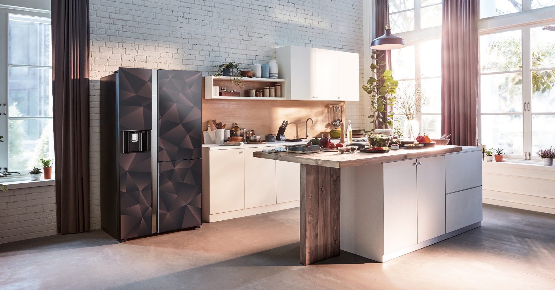 https://www.hitachi-homeappliances.com/products/refrigerators/image/category_6_pc.jpg